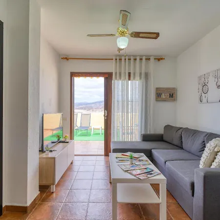 Διαμέρισμα Private Solarium - Jacuzzi - Beach Views *